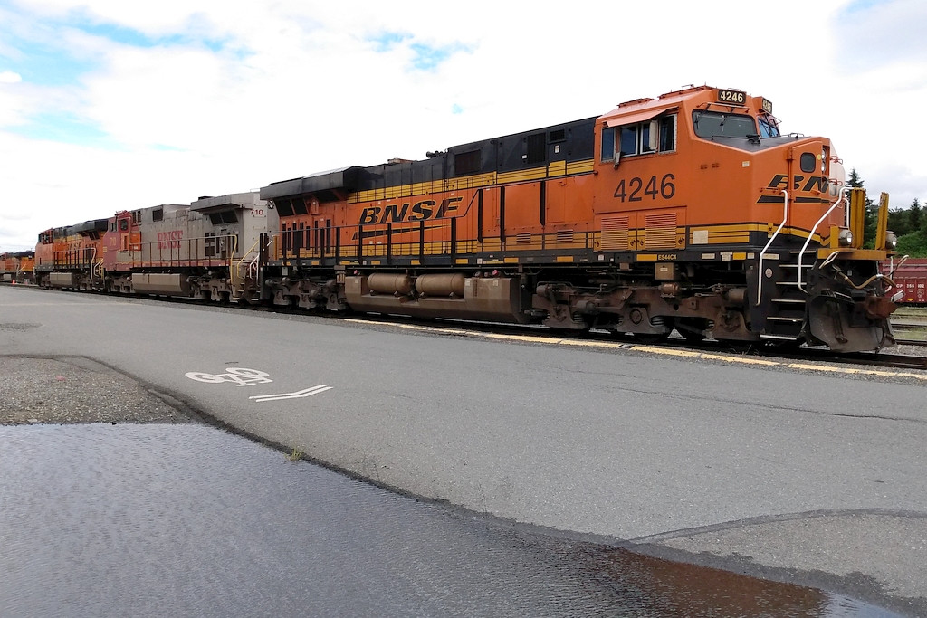 BNSF 4246